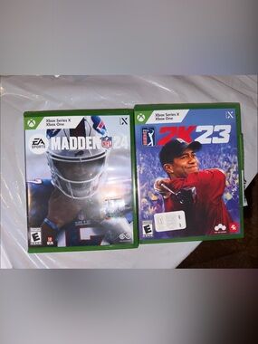 EA Sports Madden NFL 24 & PGA Tour 2K23 Xbox One/Xbox Series X - Green Case